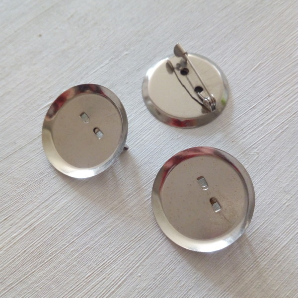 10 Supports Broche En Bois Vierge - Cabochons Ronds Création Bijoux - DIY Loisirs Créatifs - 20 à 30mm