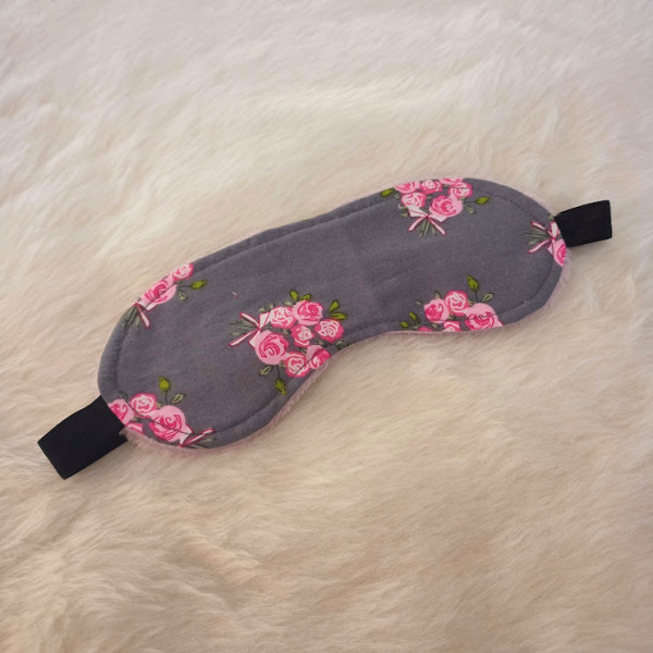 lelemescreas.com MASQUE DE NUIT REPOS Forme chat coton imprimé fleurs rose gris rose et douillette parme elastique noir Lélé mes Créas 1